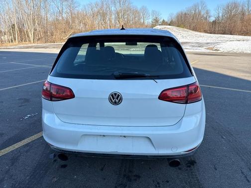 2016 Volkswagen Golf GTI 2.0T S 4-Door