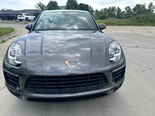 2018 Porsche Macan Base