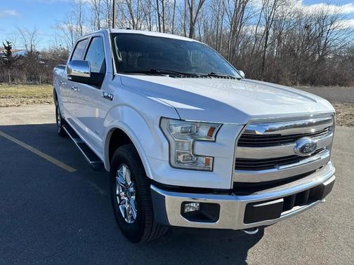 WHITE 2015 Ford F-150 Lariat