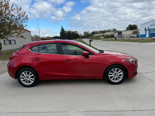 2016 Mazda Mazda3 i Grand Touring