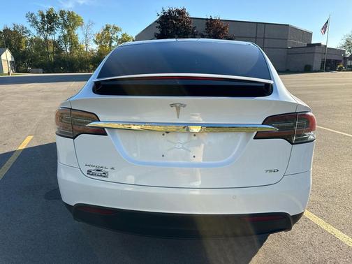 2018 Tesla Model X 75D
