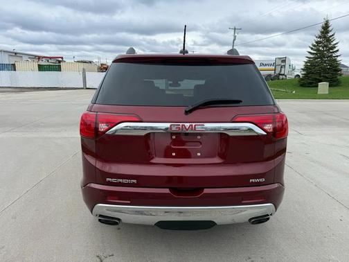 RED 2017 GMC Acadia Denali
