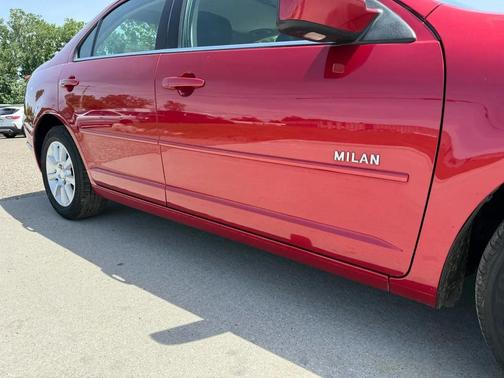 Vivid Red Clearcoat Metallic 2008 Mercury Milan I4