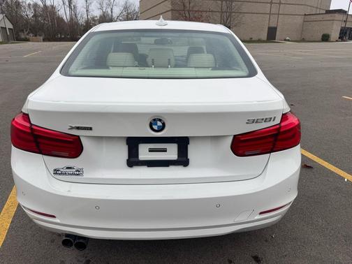 2014 BMW 328 328i xDrive Sedan