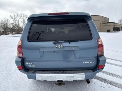 2004 Toyota 4Runner SR5