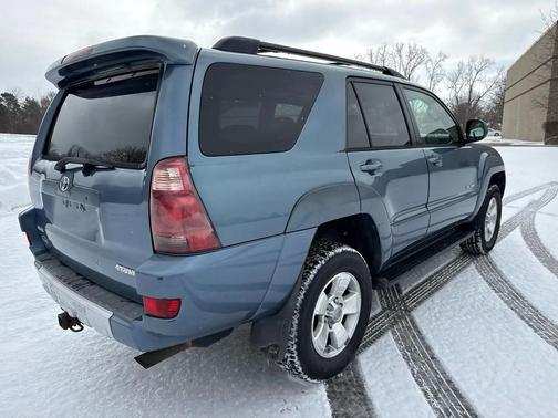 2004 Toyota 4Runner SR5