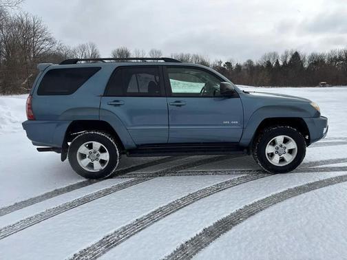 2004 Toyota 4Runner SR5