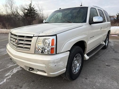 2003 Cadillac Escalade Base