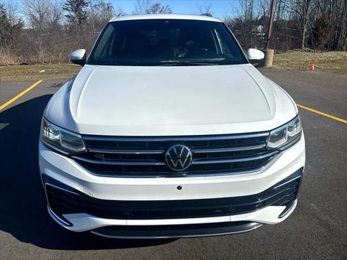 2022 Volkswagen Tiguan 2.0T SEL R-Line 4MOTION