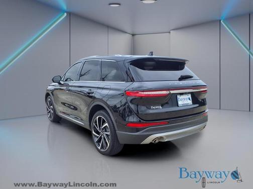 INFINITE BLACK MET CC 2024 Lincoln Corsair RESERVE