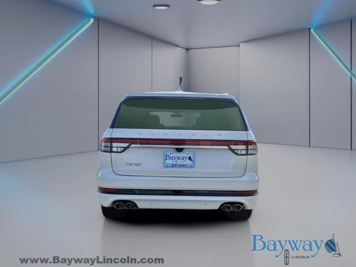 Pristine White Metallic Tri-Coat 2023 Lincoln Aviator Grand Touring AWD