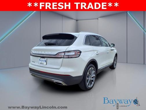 Pristine White Metallic Tri-Coat 2023 Lincoln Nautilus Reserve