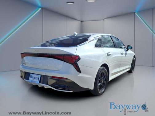 Snow White Pearl 2025 Kia K5 LXS