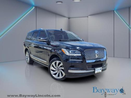 INFINITE BLACK 2023 Lincoln Navigator RESERVE