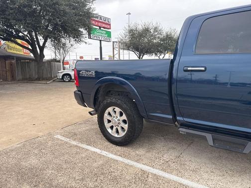 2022 RAM 2500 Laramie Crew Cab 4x4 6'4' Box