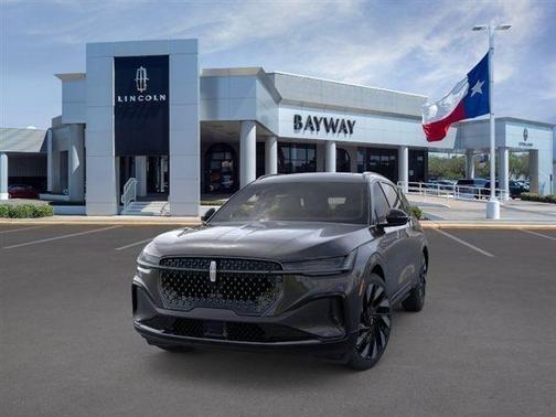 Infinite Black Metallic Clearcoat 2026 Lincoln Nautilus Reserve