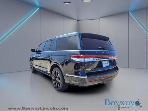 2023 Lincoln Navigator L RESERVE