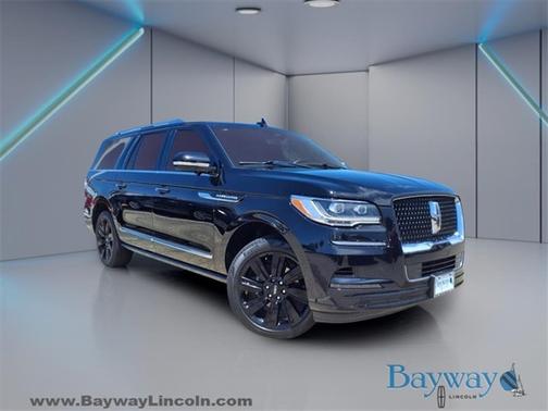 2023 Lincoln Navigator L RESERVE