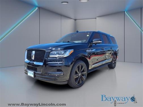2023 Lincoln Navigator L RESERVE