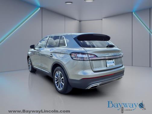 2023 Lincoln Nautilus Standard