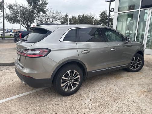 2023 Lincoln Nautilus Standard