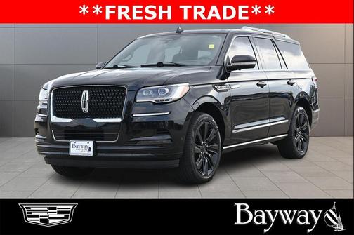 Infinite Black Metallic Clearcoat 2022 Lincoln Navigator Reserve