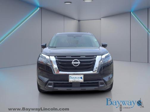 Super Black 2025 Nissan Pathfinder SV FWD