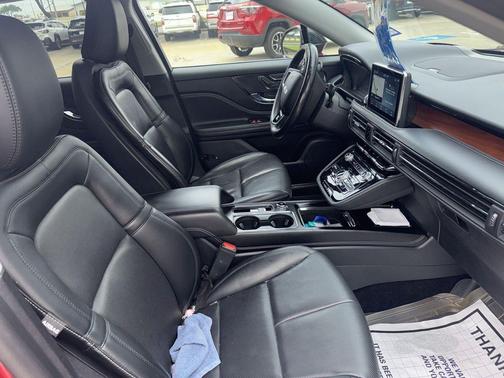 Red Carpet Metallic Tinted Clearcoat 2022 Lincoln Corsair Reserve