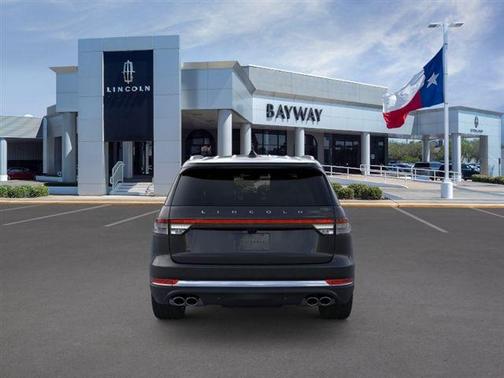 Infinite Black Metallic Clearcoat 2026 Lincoln Aviator Reserve AWD