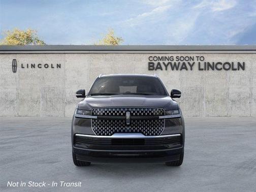 Infinite Black Metallic Clearcoat 2026 Lincoln Navigator Premiere