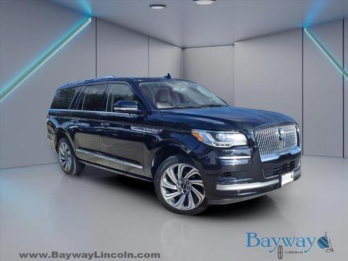 2023 Lincoln Navigator L RESERVE