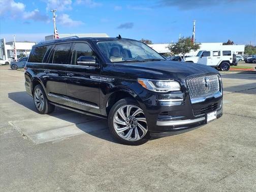 2023 Lincoln Navigator L RESERVE