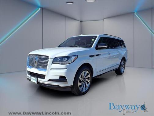 2023 Lincoln Navigator L RESERVE