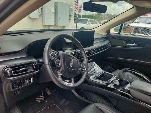 Silver Radiance Metallic Clearcoat 2023 Lincoln Nautilus Reserve