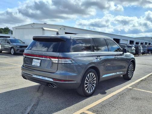 ASHER GRAY MET CC 2024 Lincoln Aviator RESERVE