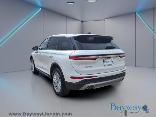 Pristine White Metallic Tri-Coat 2023 Lincoln Corsair Standard