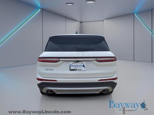 Pristine White Metallic Tri-Coat 2023 Lincoln Corsair Standard