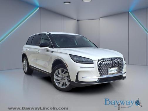 Pristine White Metallic Tri-Coat 2023 Lincoln Corsair Standard