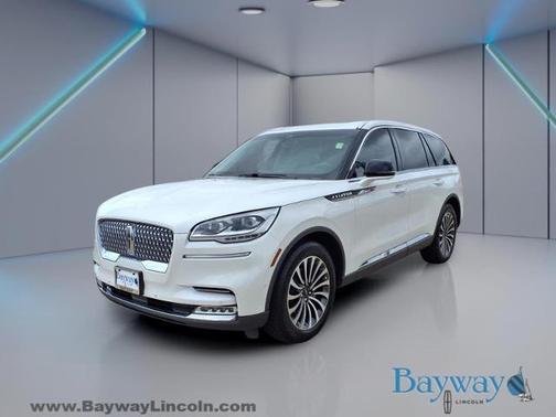 PRISTINE WHITE MET 3C 2023 Lincoln Aviator RESERVE