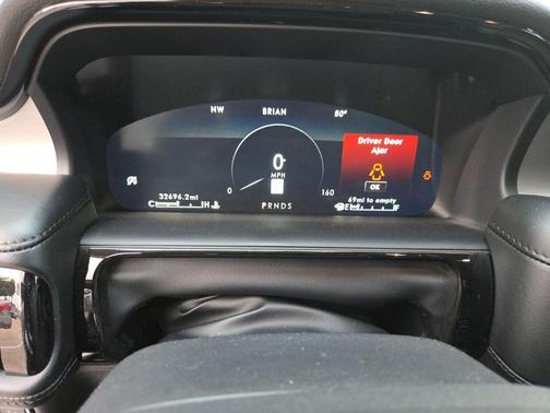 Pristine White Metallic Tri-Coat 2023 Lincoln Nautilus Standard