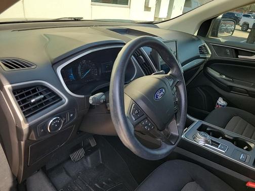 2021 Ford Edge SE
