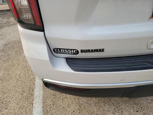 2022 Chevrolet Suburban 2WD High Country