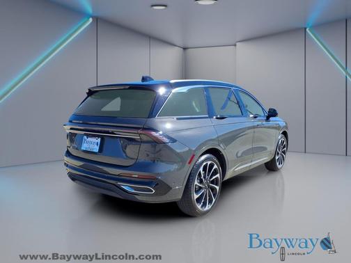 2024 Lincoln Nautilus Black Label