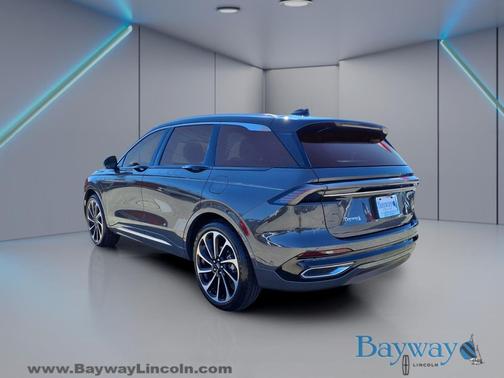 2024 Lincoln Nautilus Black Label