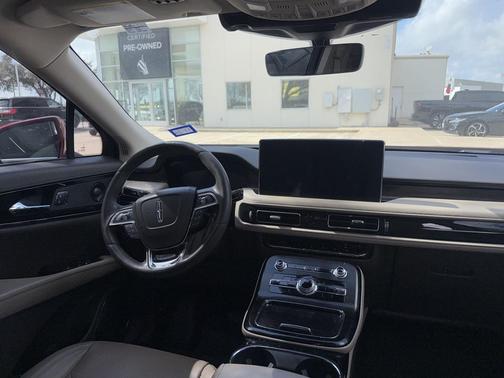 2021 Lincoln Nautilus Reserve