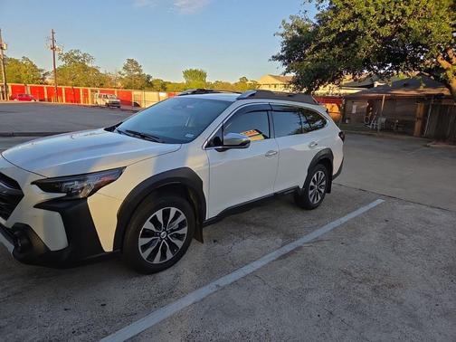 Crystal White Pearl 2024 Subaru Outback Touring XT