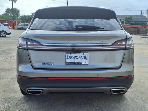 Jewel Sandstone Metallic Premium Colorant 2023 Lincoln Nautilus Standard