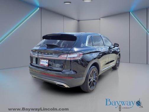 Infinite Black Metallic Clearcoat 2022 Lincoln Nautilus Reserve