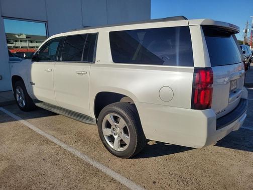 2016 Chevrolet Suburban LT