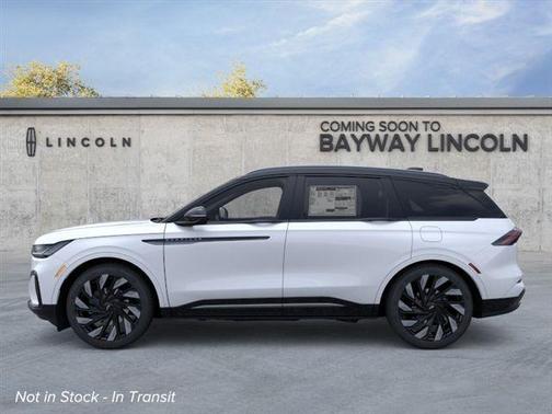 White Platinum Metallic Tri-Coat 2026 Lincoln Nautilus Reserve